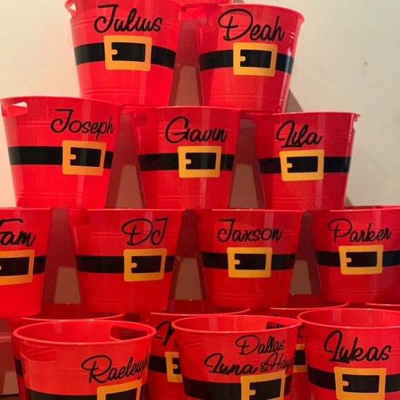 Custom Christmas buckets - Picture 4 of 4
